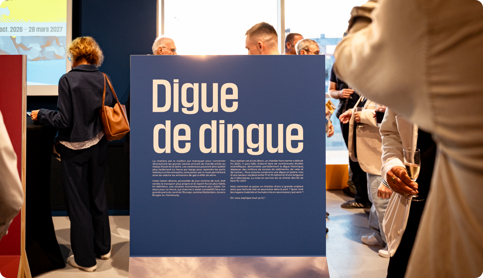 espace intérieur exposition digue de dingue
